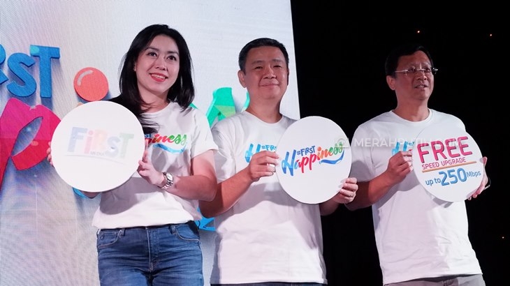 Operator komunikasi First Media