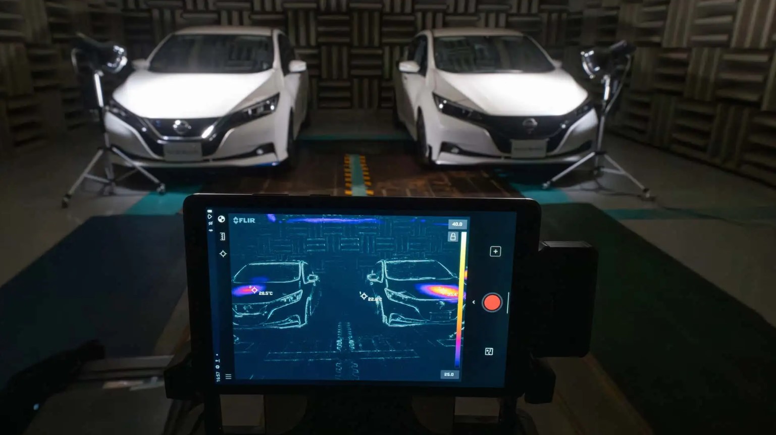 Cat Mobil Nissan Pakai Teknologi Gelombang Elektromagnetik, Bisa Kurangi Suhu Panas