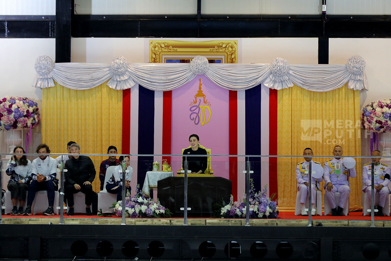 SEA Games 2025 Thailand: Ratu Thailand Suthida Bajrasudhabimalalakshana Nonton Laga Final Ice Hockey