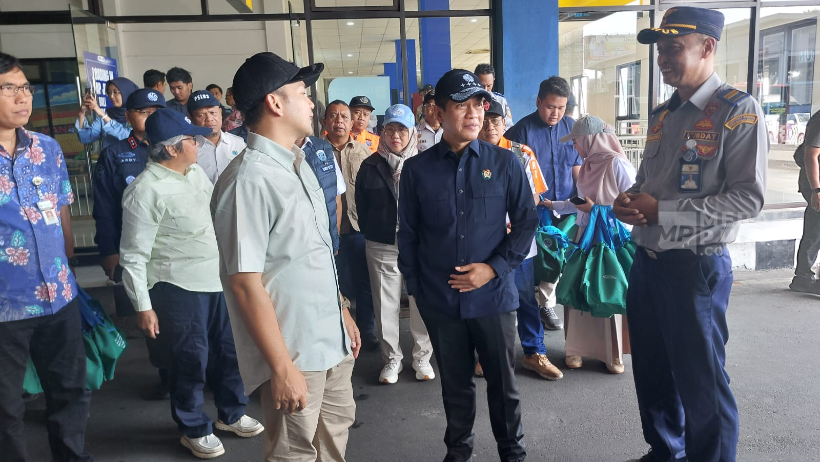 Menteri LHK Sidak Terminal Tirtonadi Solo, Soroti Pengelolaan Sampah belum Memadai