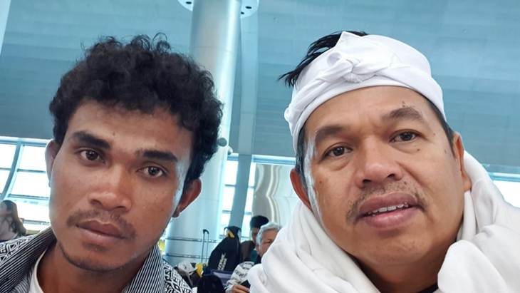 Dedi Mulyadi (kanan) bersama Ahmad Yani di Bandara Dubai. (Foto: MP/Istimewa)
