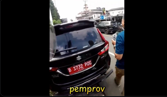 Viral Mobil Dinas Pemprov DKI Ketahuan Ganti Pelat Putih di Puncak, Sekda Uus Sebut Lagi Bikin Konten