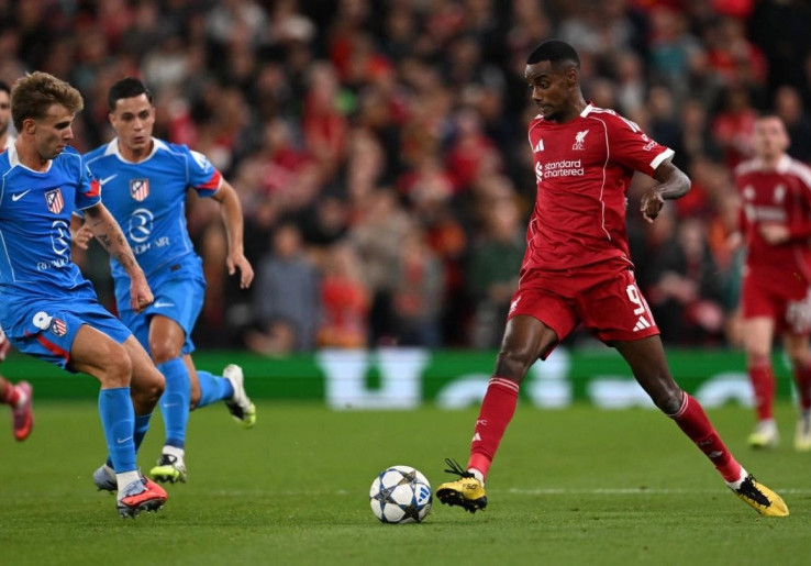 Arne Slot Beri Kabar Terbaru soal Kondisi Alexander Isak, Absen Sampai Kapan?