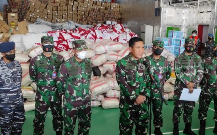 Kapal TNI AL Dikerahkan Berikan Bantuan Korban Bencana Alam di NTT