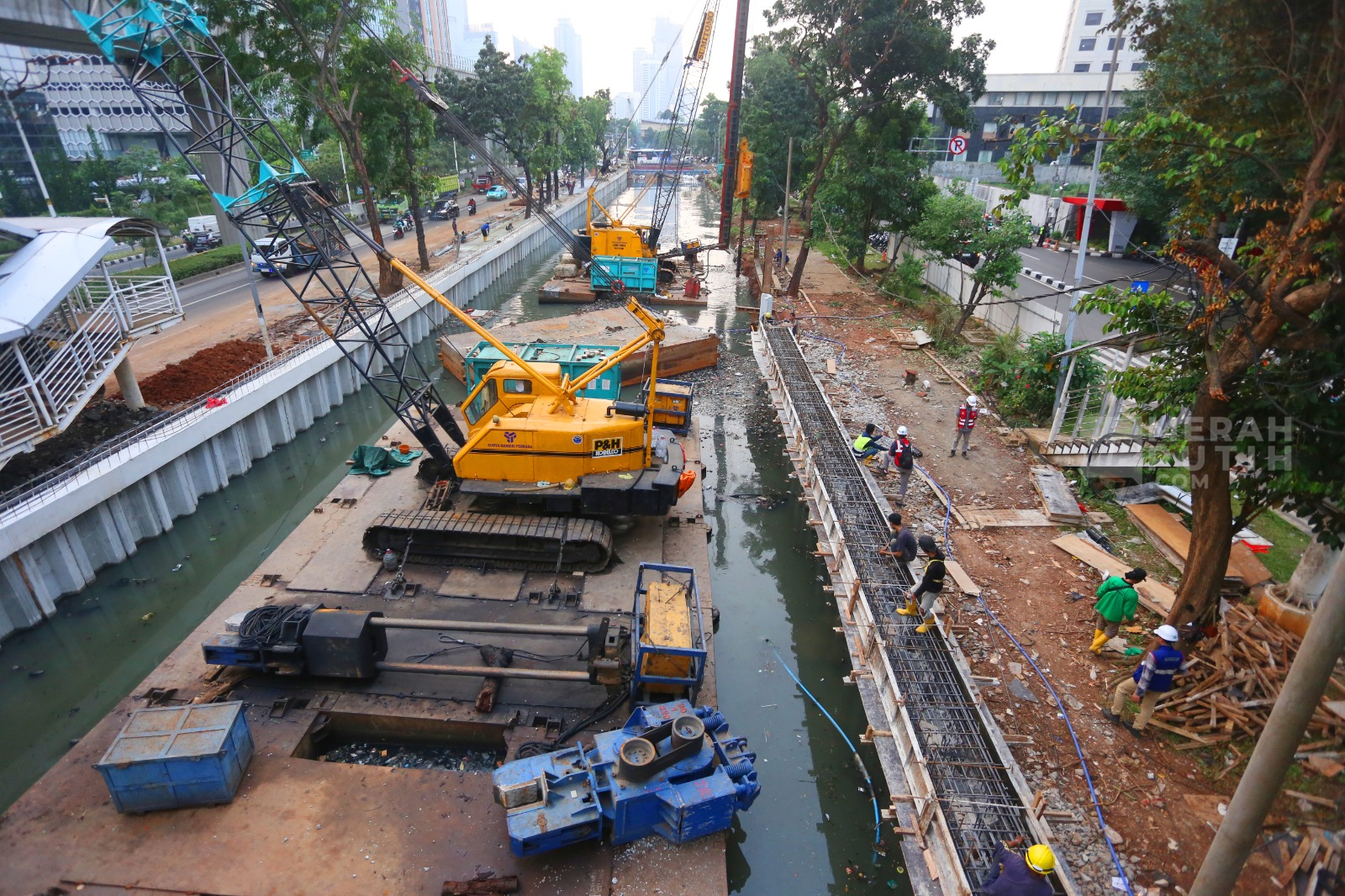 APBD DKI Rp 300 Miliar Disiapkan, Warga Kali Krukut dan Cakung Lama Tetap Menolak Pindah  