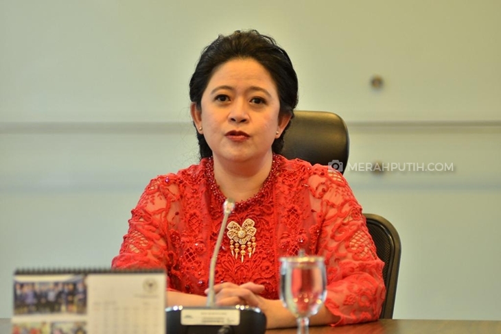 Puan Maharani saat memberikan keterangan di Ruang Fraksi PDI Perjuangan, Kompleks Parlemen, Senayan, (Selasa (1/10) siang. (Foto: MP/Kanu)