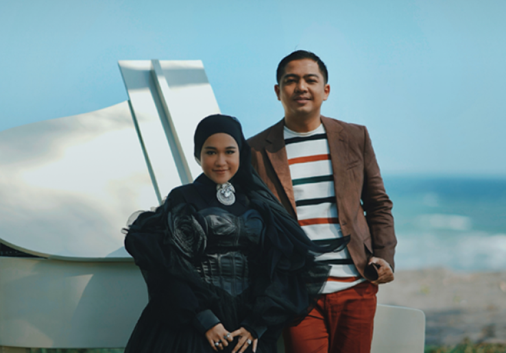 Cetak Rekor Baru! Lagu Ernie Zakri dan Ade Govinda Tembus 200 Juta Streaming di Malaysia