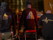 Kolaborasi Debut Pink Floyd dan Abbey Road Studios Rilis Merchandise Spesial