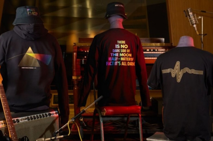 Kolaborasi Debut Pink Floyd dan Abbey Road Studios Rilis Merchandise Spesial