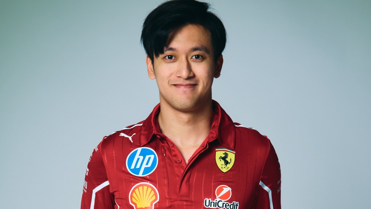 Zhou Guanyu Kembali ke Ferrari, Jadi Pembalap Cadangan untuk Leclerc dan Hamilton