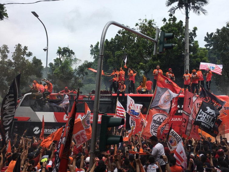 Pawai juara Persija Jakarta. (BolaSkor.com/Frengky Aruan)