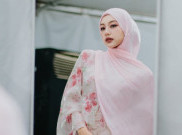 Makna Lagu PAYUNG dari Ghea Indrawari, Lirik Metafora Tentang Melindungi Cinta