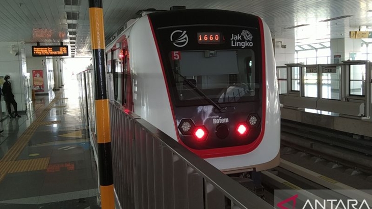 Rute LRT Velodrome - Manggarai Urai Penumpukan Penumpang di Stasiun Sentral