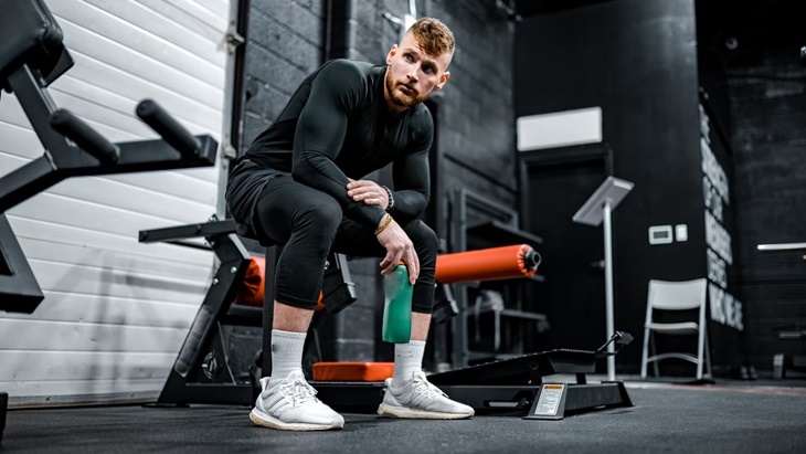 Unjuk Gigi di Gym, Auto Semangat Angkat Beban!