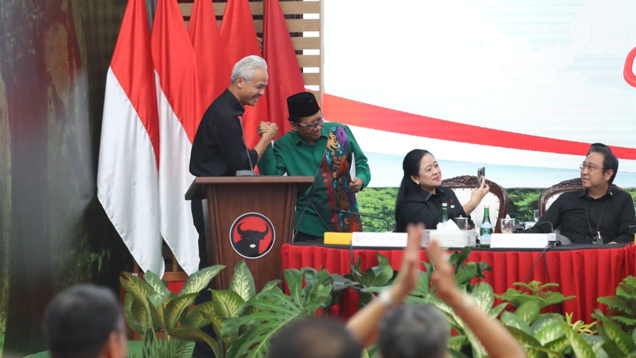 Berduet dengan Mahfud MD, Ganjar: Kami Ingin Bekerja Sepenuh Hati untuk Rakyat