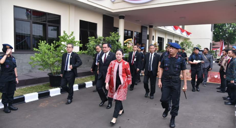 Puan Minta Brimob Galak ke Teroris, Bukan ke Rakyat