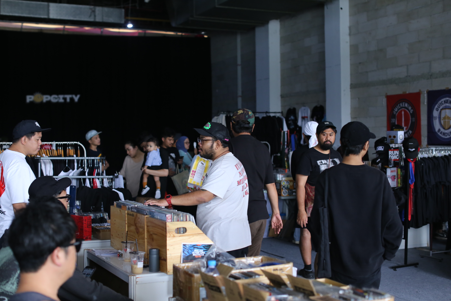 Record Store Day Indonesia Jadi Agenda Wajib Penggemar Rilisan Fisik