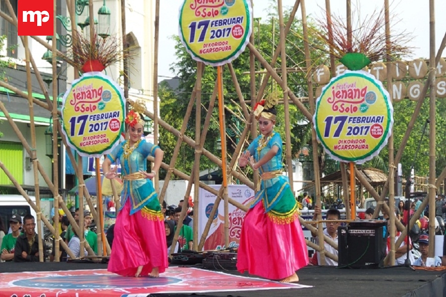Puncak Festival Jenang, Tampilkan Replika Perahu Rajamala