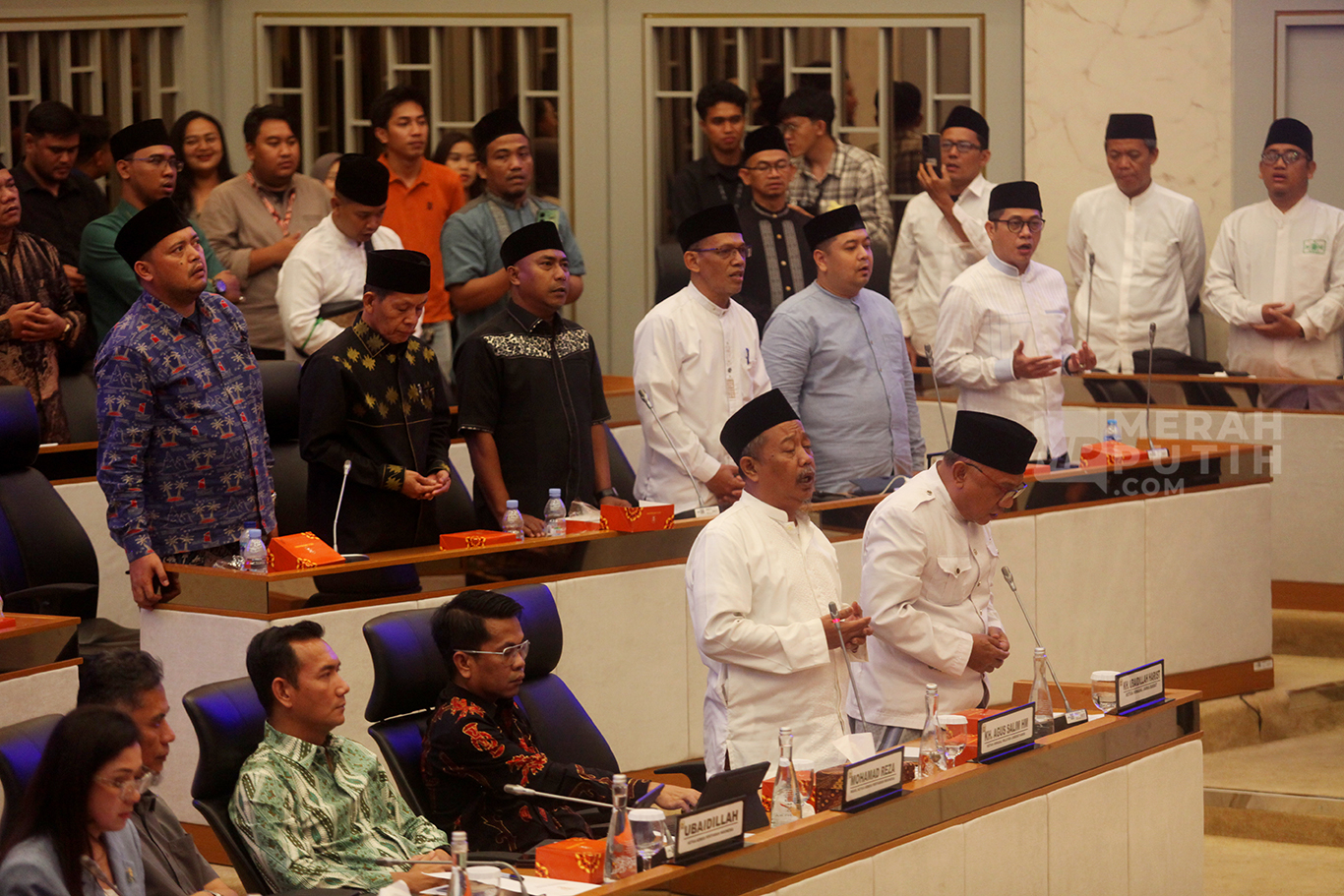 RDPU HIMASAL Lirboyo dengan DPR Bahas Konten Exposed Uncensored Trans 7