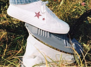 Turnstile Kolaborasi dengan Sepatu Converse, Ciptakan Chuck 70 BLACKOUT