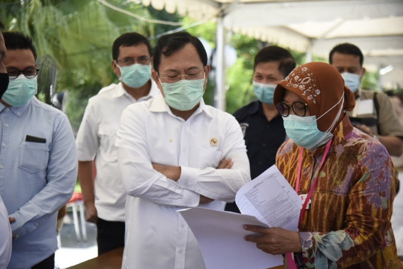 Walikota Surabaya Risma