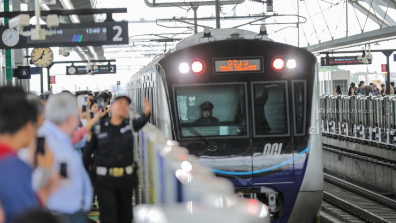Pengguna MRT Jakarta Tembus 3,1 Juta Orang di Januari 2024