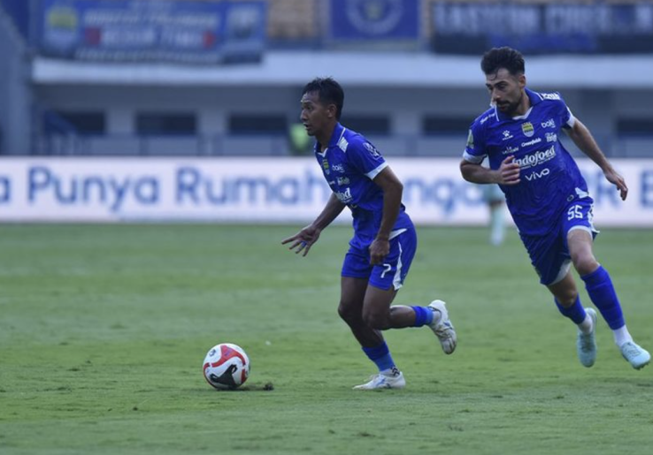 Beckham Putra Nugraha dan Adam Przybek Diragukan Tampil saat Persib Vs Borneo FC