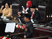Jokowi Pamerkan Capaian Bikin UU Cipta Kerja dan KUHP di 10 Tahun Pemerintahan 