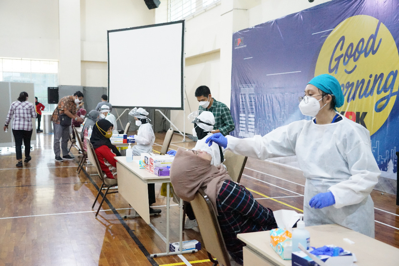 Kasus COVID-19 Meroket, Pegawai KPK Jalani Tes Swab Antigen