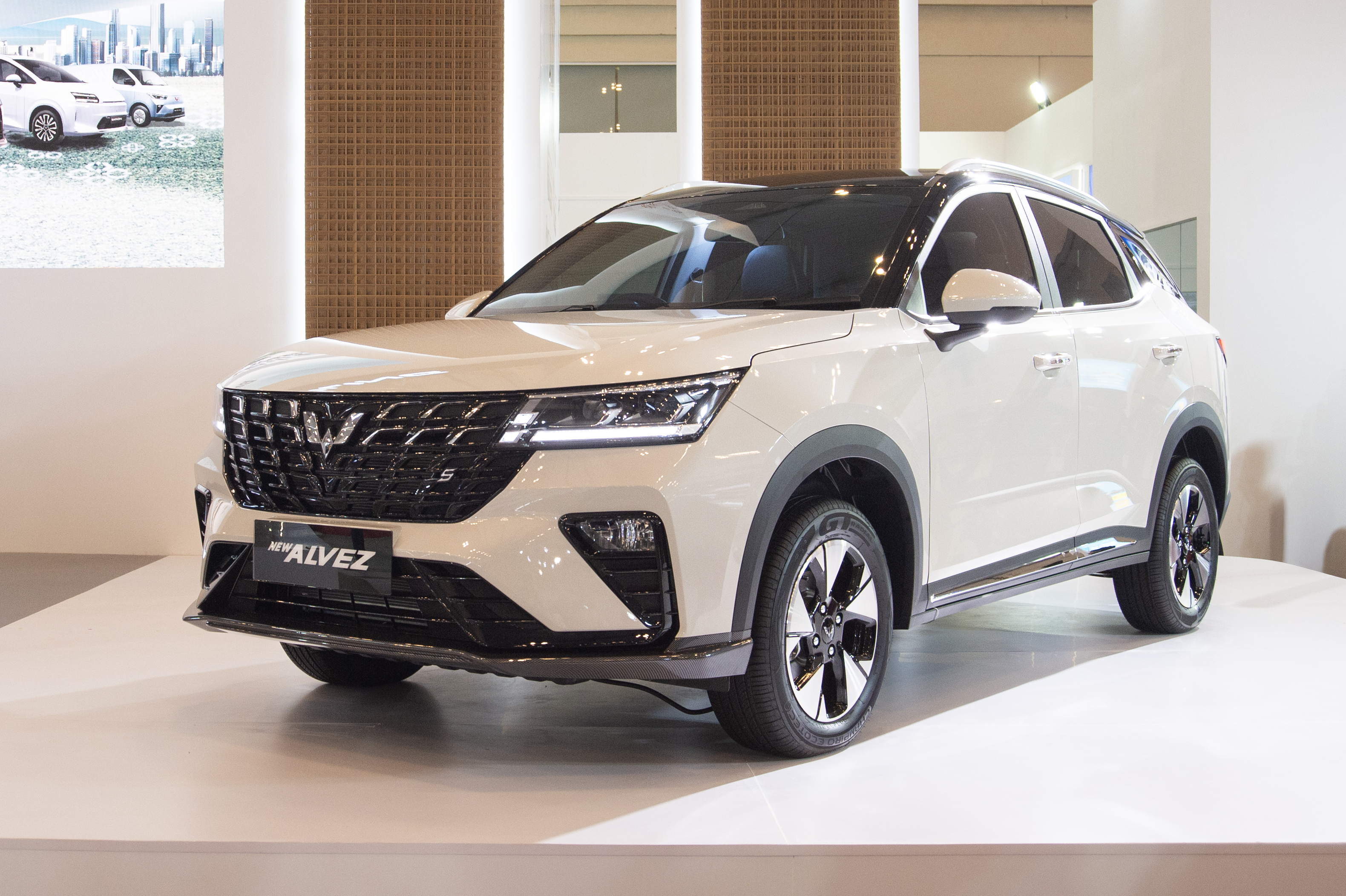 Wuling New Alvez Meluncur di GJAW 2025, Usung Desain Baru dan Fitur Lengkap