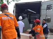 Baznas Kirim 10 Ribu Sarung dan 100 Unit Genset ke Myanmar