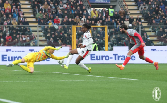 AC Milan Menang Dramatis Atas Cremonese, Tembok Kokoh Emil Audero Runtuh di Menit Akhir
