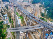Seperti Jalur Roller Coaster, Jalan di Kota ini Jadi Mimpi Buruk para Pengendara