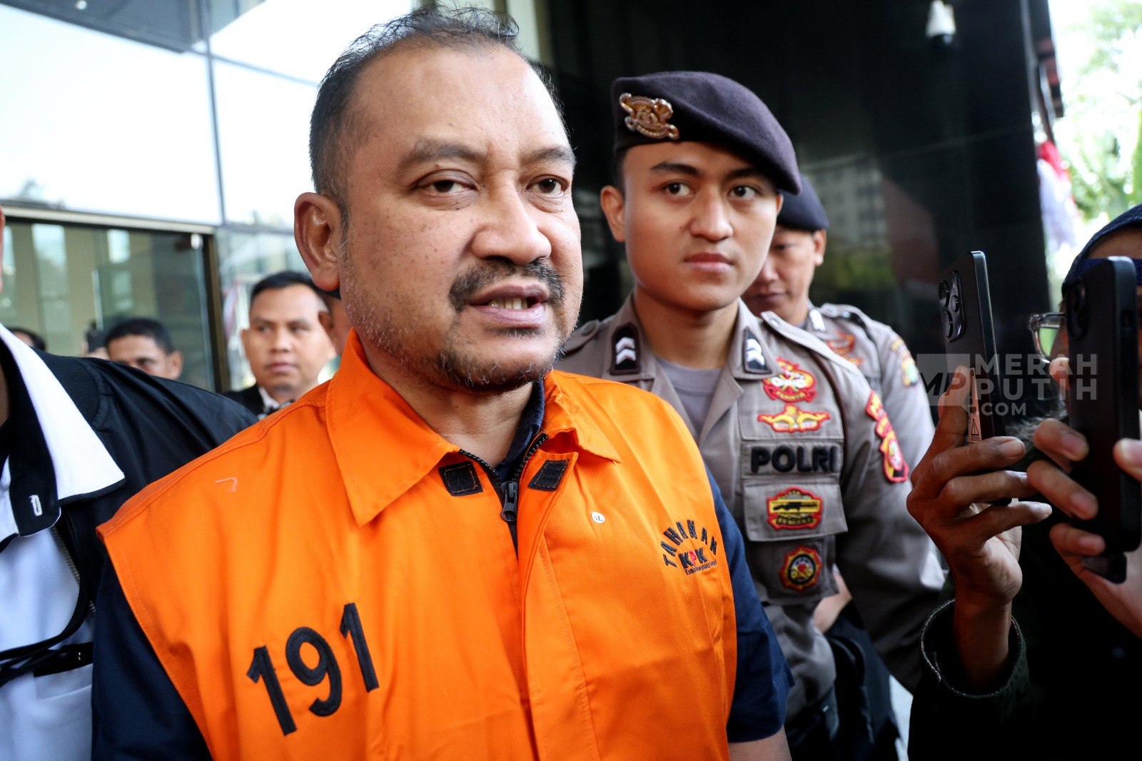 Bupati Pemalang Anom Widiyantoro Ditahan KPK, Cuma Sampaikan Permohonan Maaf