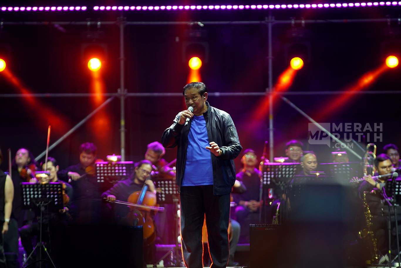 Kenang Mendiang Istri, SBY Bawakan Lagu 'Kuyakin Sampai di Sana' di Pestapora 2024