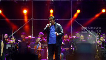 Aksi Memukau Presiden Ke-6 SBY Hangatkan Panggung Musik Pestapora 