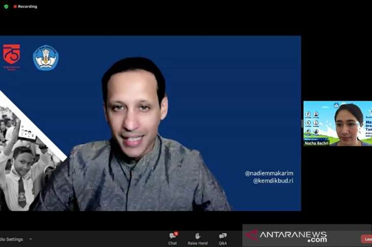 Mendikbud Nadiem Makarim saat memberi sambutan dalam webinar Gerakan Nusantara (Gernus) (ANTARA/HO.FFI)