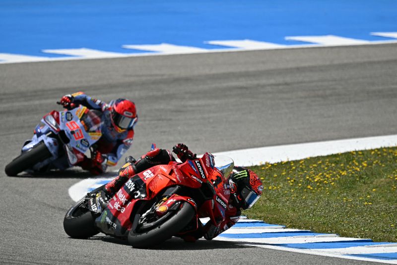 Bagnaia Bicara soal Pertarungan dengan Marc Marquez di Sirkuit Jerez