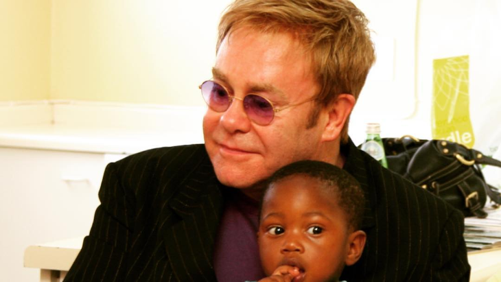 Prioritas Berubah, Elton John Putuskan Akhiri Tur