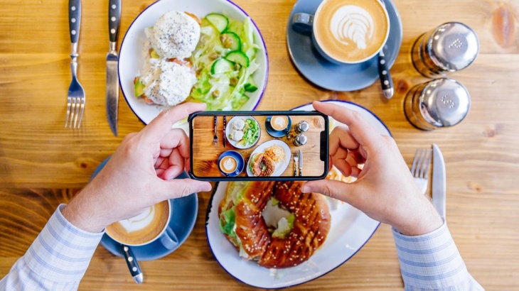 Manfaatkan Fitur Instagram Locations untuk Review Jujur