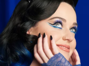 Katy Perry Banggakan Koleksi Lip-Gloss Terbarunya