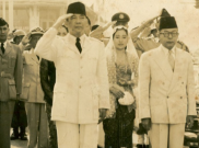 Bung Karno dan Sejarah Tren Kopiah Hitam Indonesia