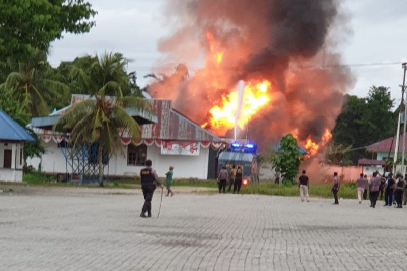 Polisi Tangkap Sejumlah Pelaku Pengerusakan Kantor Bupati Keerom