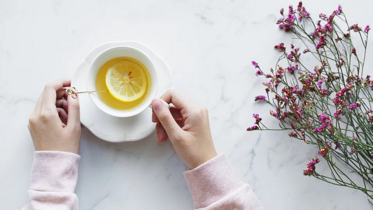 Manfaat  Minum Air Lemon di Pagi Hari