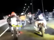Polisi Tahan 21 Pengendara Supermoto Nekat Terobos Jalan Tol