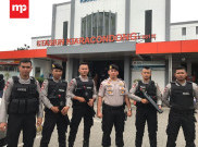 Polisi Bersenjata Lengkap Kawal Kepulangan the Jakmania