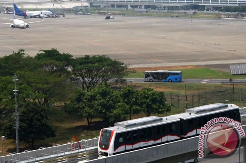Skytrain Bandara Soetta Berhenti Beroperasi Akibat Ganggung Perangkat, Penumpang Pakai Bus Buat Pindah Terminal