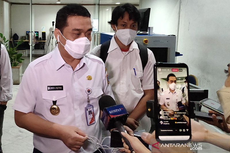 Pemprov DKI Larang Warga di Zona Merah Salat Jumat di Masjid