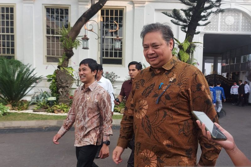Airlangga Sebut Breaking News Ridwan Kamil Bukan Terkait Posisi Bacawapres Ganjar