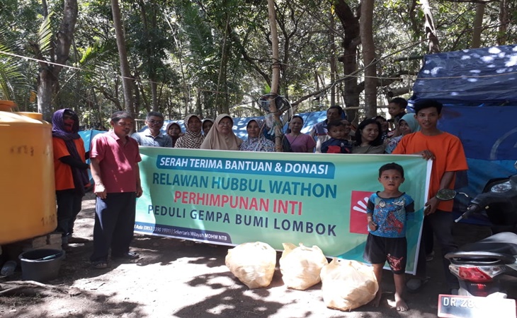 Bantuan dapur umum di Posko Pengungsian